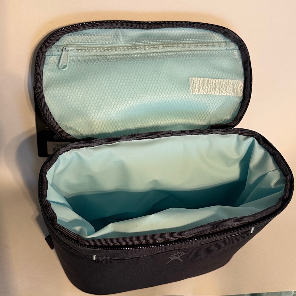 Hydro Flask 5L Lunch Bag - Picture 5 of 6